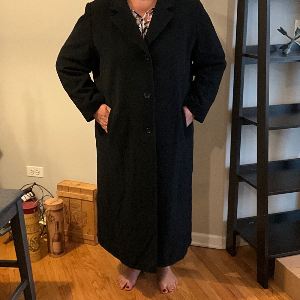 Marvin Richards Black Outerwear